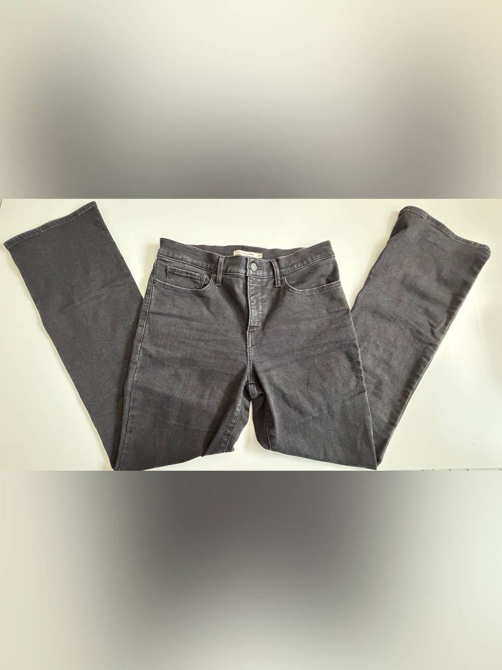 Levi’s 315 Shaping Bootcut Jeans Women’s Size 30 Black Mid Rise Stretch Denim
